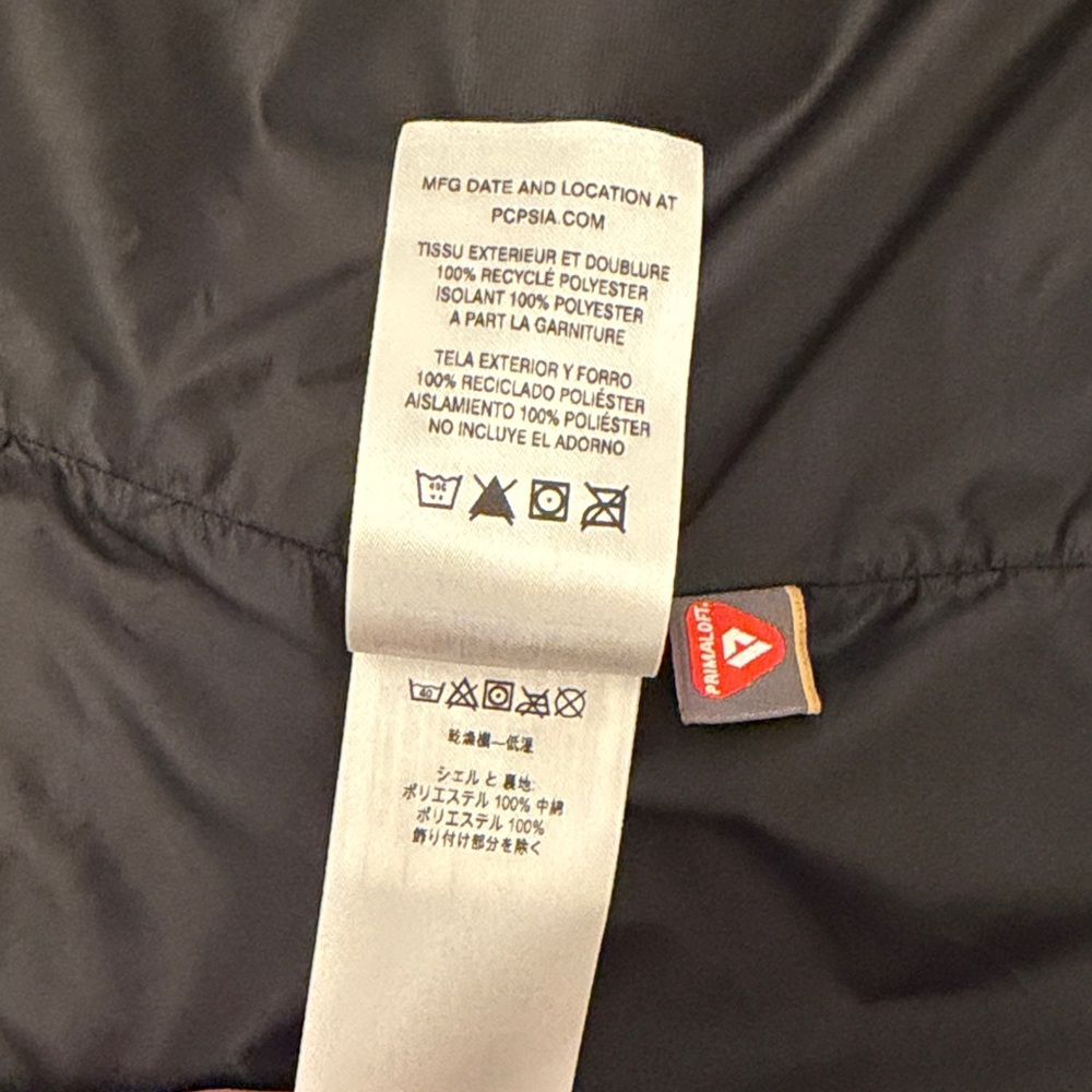 Patagonia Men's Black Quilted Vest - Picture 5 of 7